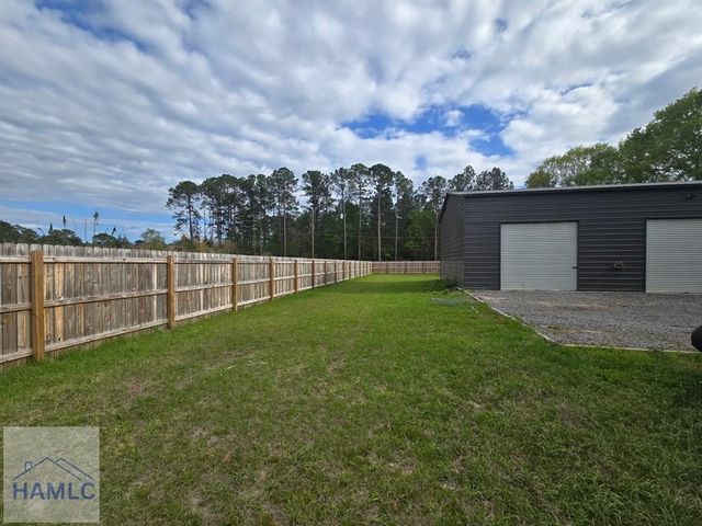 688 Linden Bluff Drive, Jesup, GA 31545