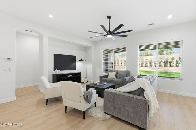 4013 S PLEASANT Place, Chandler, AZ 85248