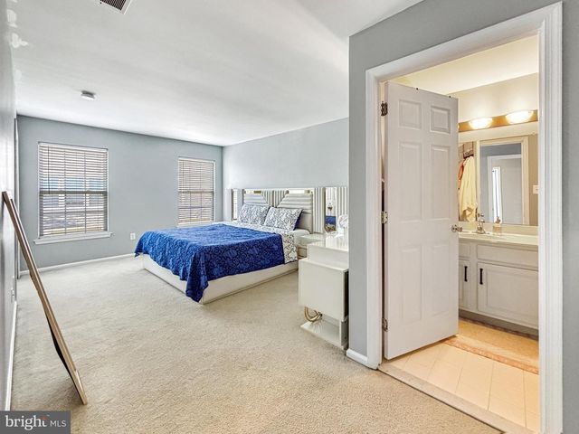 6901 BALTIMORE DR, Marlton, NJ 08053