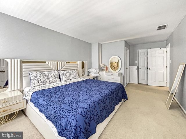 6901 BALTIMORE DR, Marlton, NJ 08053