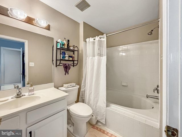 6901 BALTIMORE DR, Marlton, NJ 08053