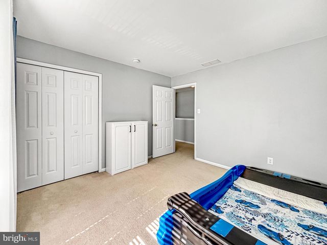 6901 BALTIMORE DR, Marlton, NJ 08053