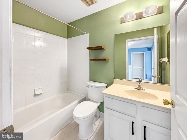 6901 BALTIMORE DR, Marlton, NJ 08053