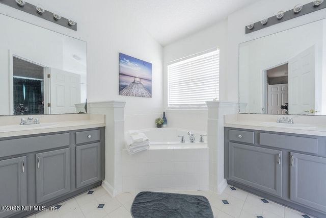 3787 JULIET LEIA Circle W, Jacksonville, FL 32218