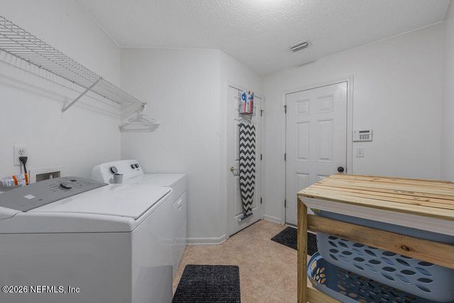 3787 JULIET LEIA Circle W, Jacksonville, FL 32218