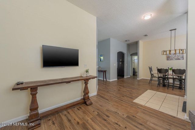 3787 JULIET LEIA Circle W, Jacksonville, FL 32218