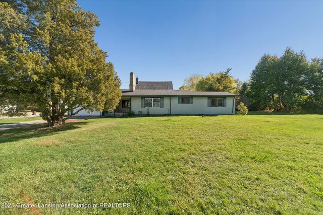 110 N Canal Road, Lansing, MI 48917