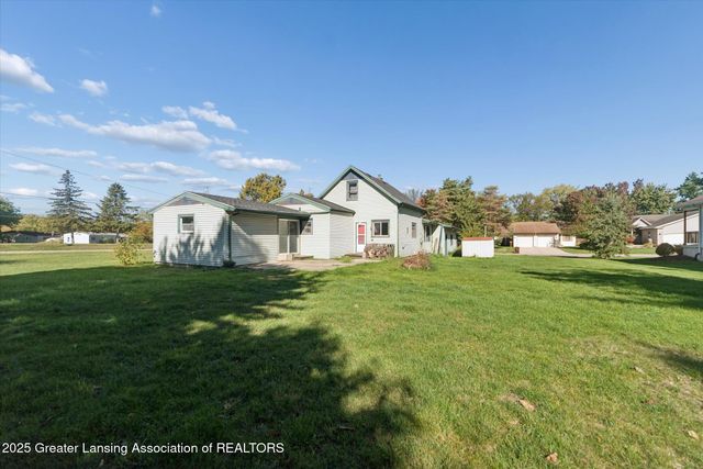 110 N Canal Road, Lansing, MI 48917