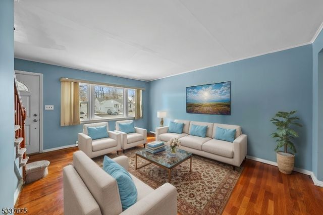 340 Jackson Ave, Scotch Plains Twp., NJ 07076