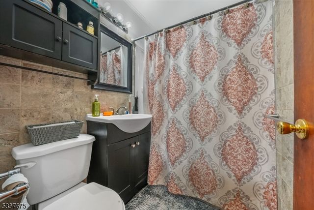 340 Jackson Ave, Scotch Plains Twp., NJ 07076