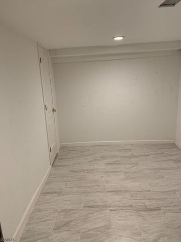 340 Jackson Ave, Scotch Plains Twp., NJ 07076