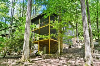 35 Creekside Village Court, Sapphire, NC 28774
