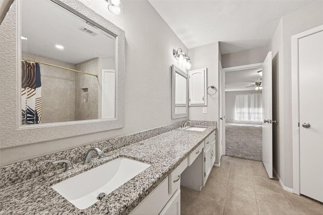 927 Comstock Springs Drive, Katy, TX 77450