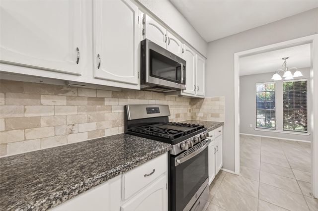 927 Comstock Springs Drive, Katy, TX 77450