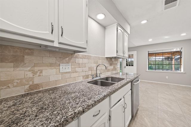 927 Comstock Springs Drive, Katy, TX 77450