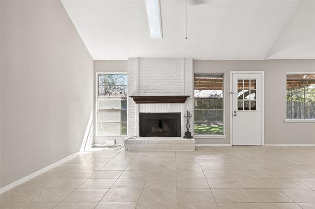 927 Comstock Springs Drive, Katy, TX 77450