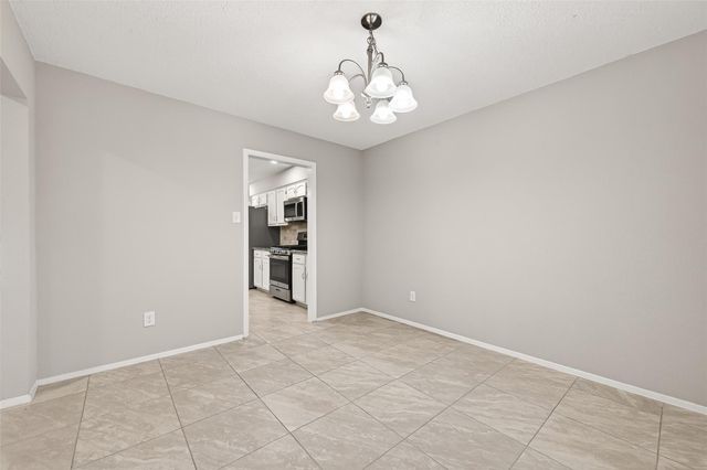 927 Comstock Springs Drive, Katy, TX 77450