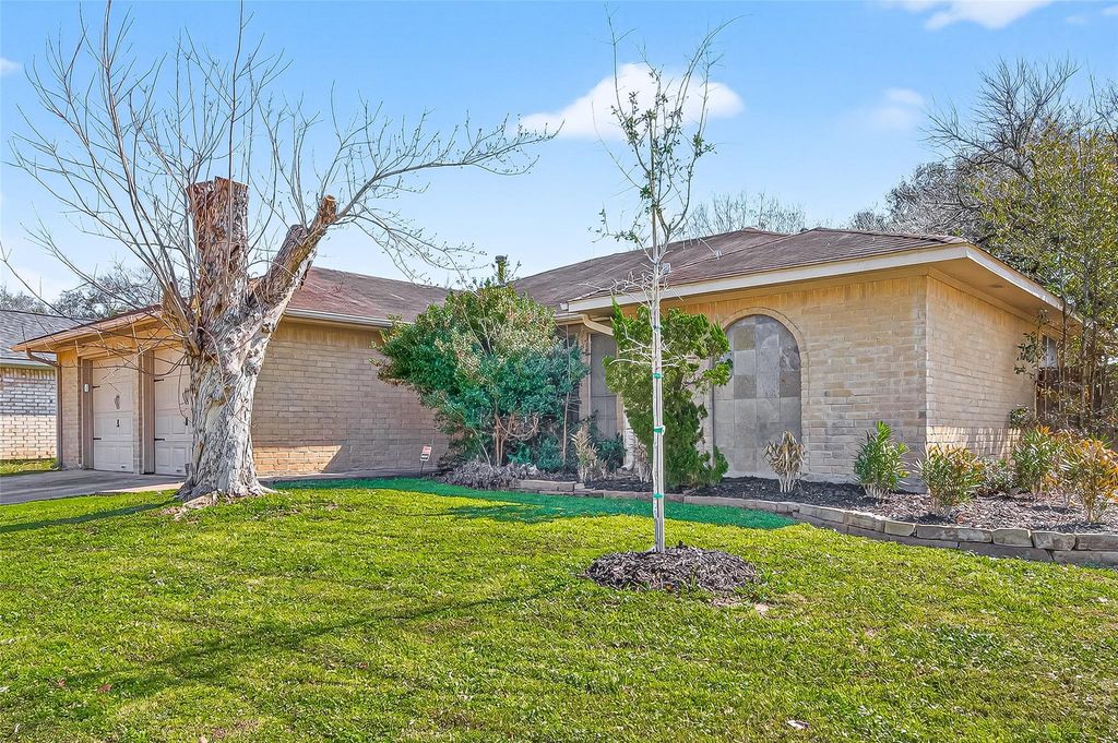 927 Comstock Springs Drive, Katy, TX 77450