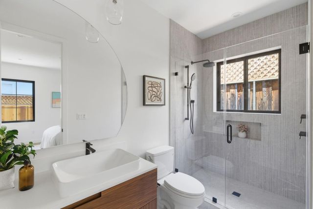 680 N San Antonio Road, Los Altos, CA 94022