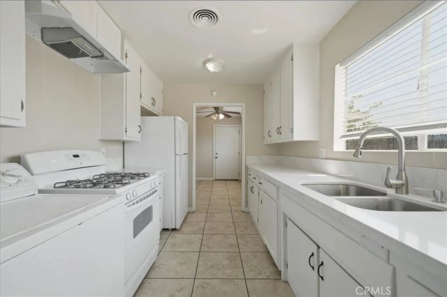 2540 Lynwood, Bakersfield, CA 93306