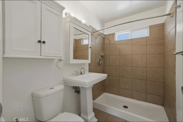 2540 Lynwood, Bakersfield, CA 93306