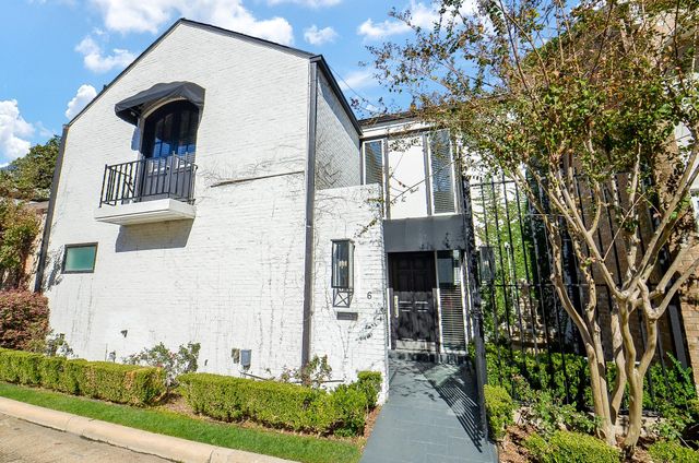 6 River Hollow Lane, Houston, TX 77027