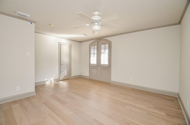 6 River Hollow Lane, Houston, TX 77027