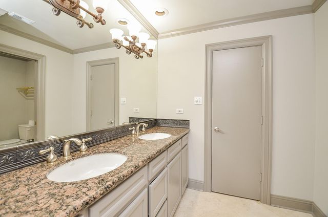 6 River Hollow Lane, Houston, TX 77027