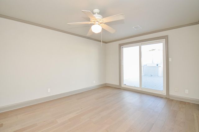 6 River Hollow Lane, Houston, TX 77027