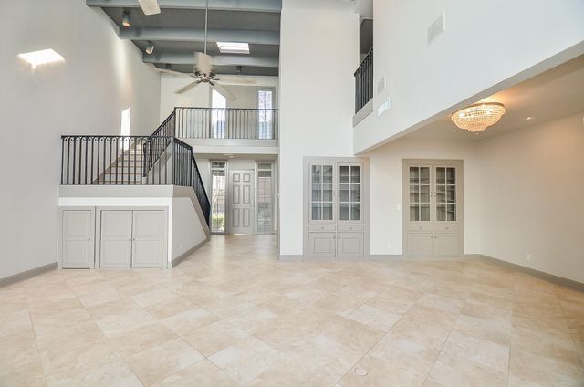 6 River Hollow Lane, Houston, TX 77027