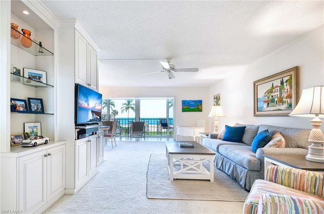 2151 Gulf Shore BLVD N # 204, Naples, FL 34102