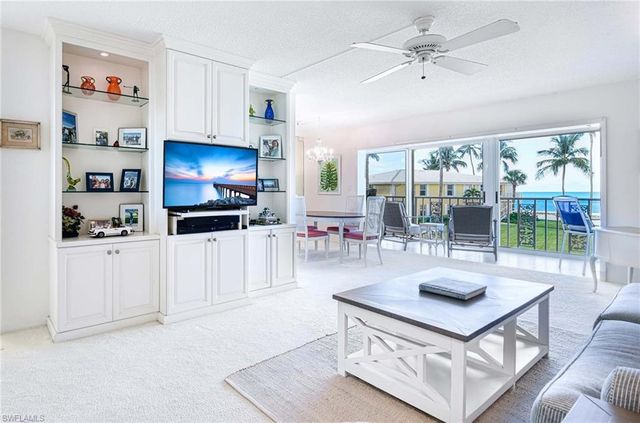 2151 Gulf Shore BLVD N # 204, Naples, FL 34102