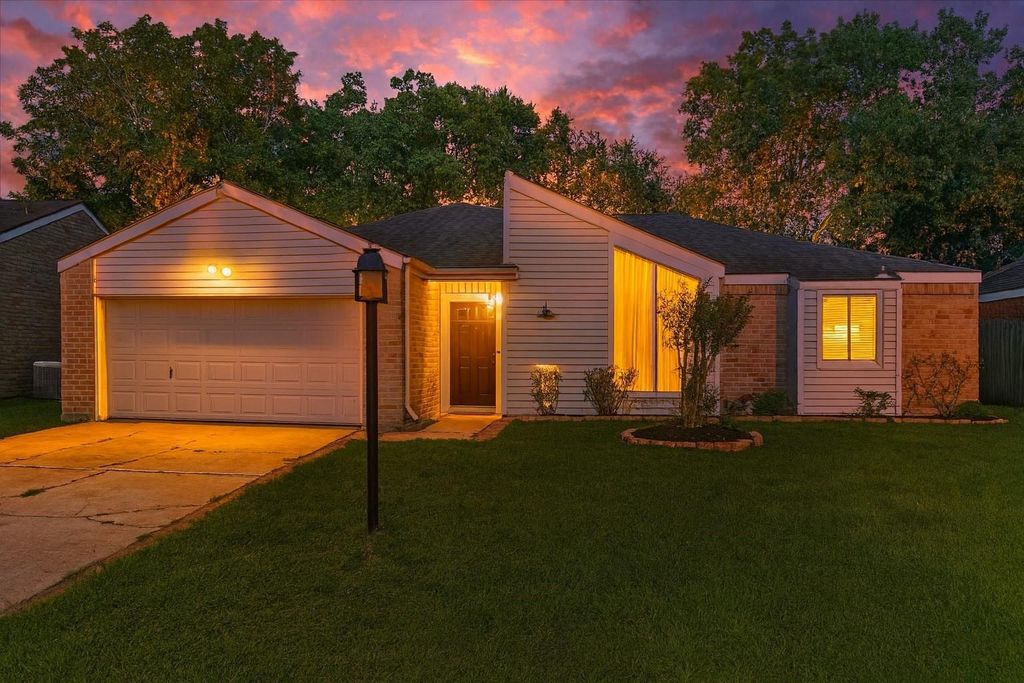 12411 Caren Court, Houston, TX 77031