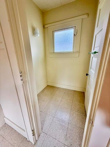 274 Garfield Avenue, Battle Creek, MI 49017