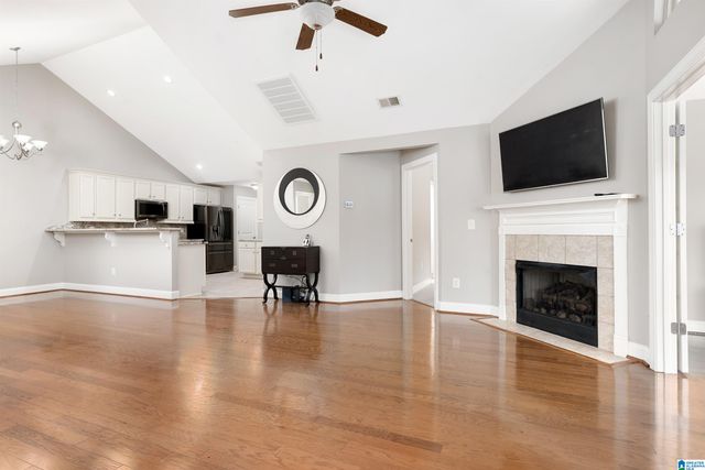 121 Cornerstone Ct Unit 121, Birmingham, AL 35022
