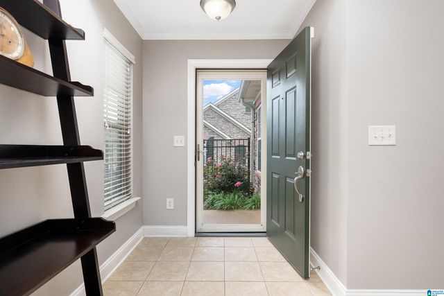 121 Cornerstone Ct Unit 121, Birmingham, AL 35022