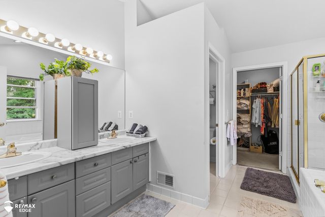 3311 Peregrine Way, Howell, MI 48843