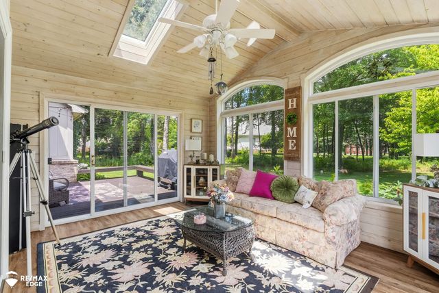 3311 Peregrine Way, Howell, MI 48843