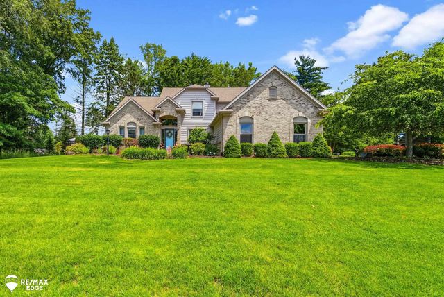 3311 Peregrine Way, Howell, MI 48843