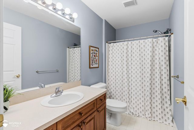 3311 Peregrine Way, Howell, MI 48843