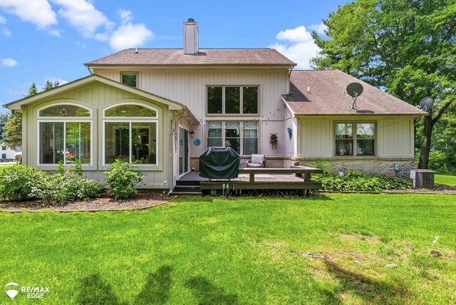 3311 Peregrine Way, Howell, MI 48843