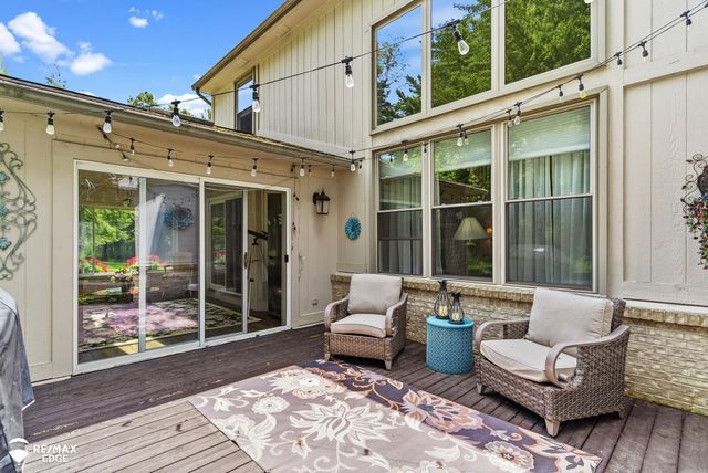 3311 Peregrine Way, Howell, MI 48843