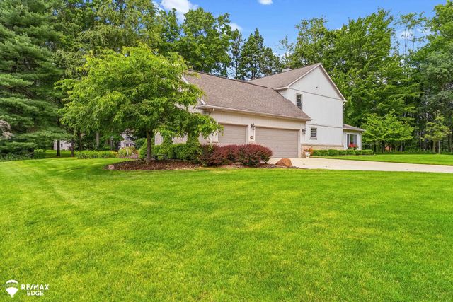 3311 Peregrine Way, Howell, MI 48843