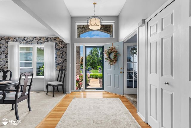 3311 Peregrine Way, Howell, MI 48843