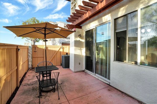 10944 Ivy Hill Drive 5, San Diego, CA 92131