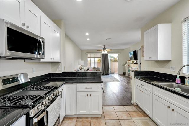 10944 Ivy Hill Drive 5, San Diego, CA 92131