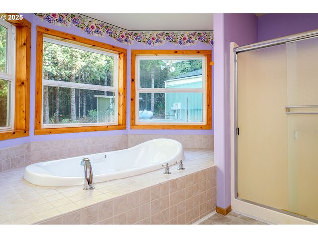 29380 Se OLD RANCH Dr, Estacada, OR 97023