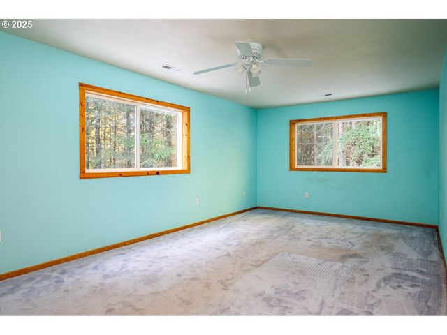 29380 Se OLD RANCH Dr, Estacada, OR 97023