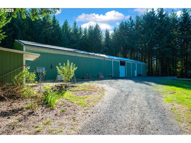 29380 Se OLD RANCH Dr, Estacada, OR 97023