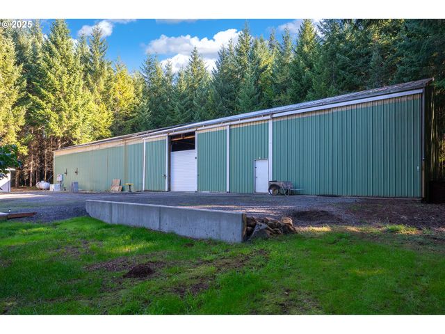 29380 Se OLD RANCH Dr, Estacada, OR 97023